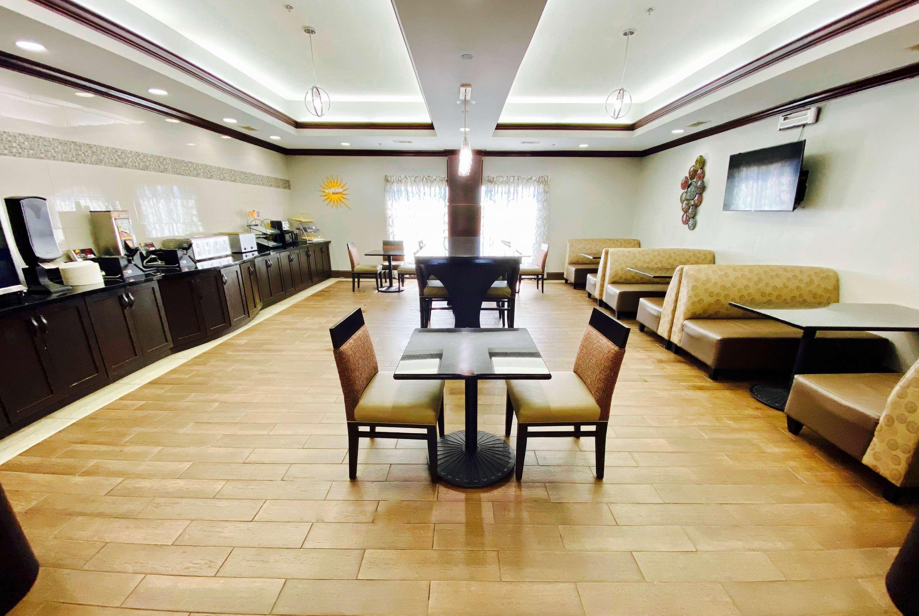Hotel La Quinta By Wyndham Tupelo Extérieur photo