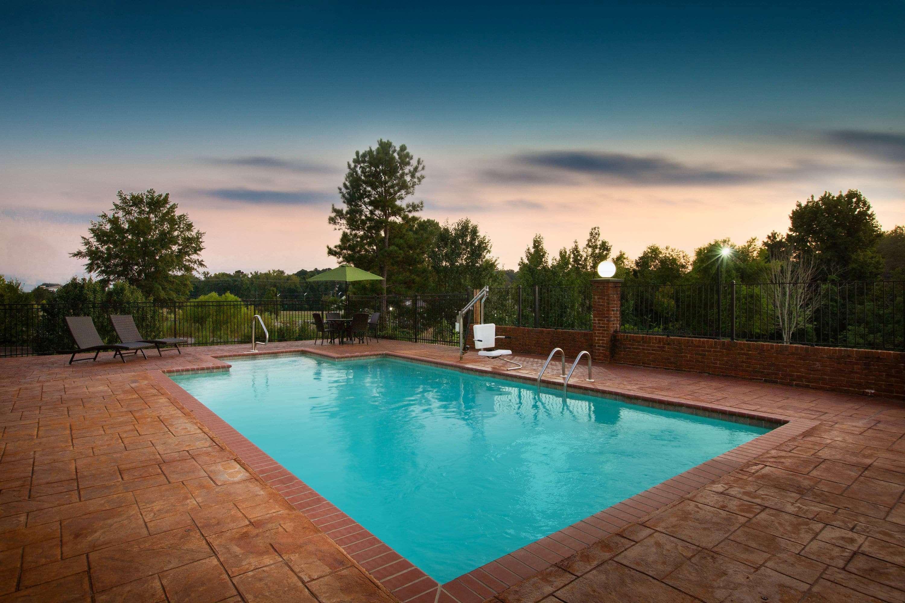 Hotel La Quinta By Wyndham Tupelo Extérieur photo